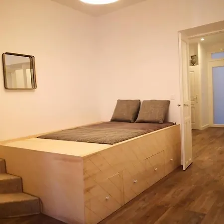 Apartment Idealement Place Ajaccio (Corsica)