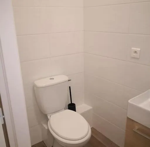 Idealement Place Appartement *