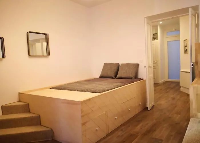 Apartment Idealement Place Ajaccio (Corsica)